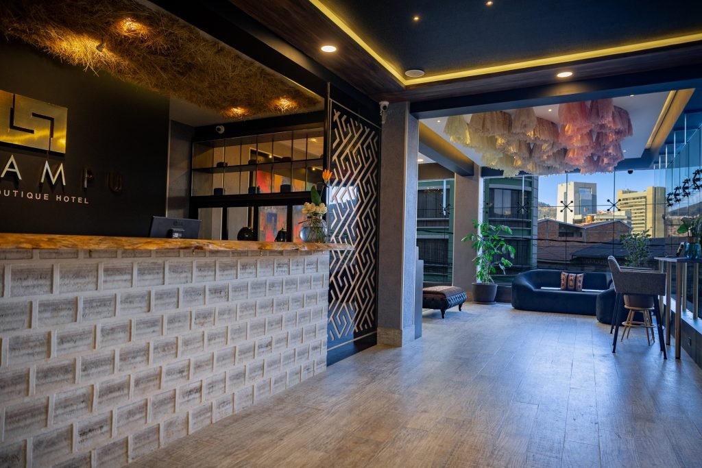 3rd. Lobby